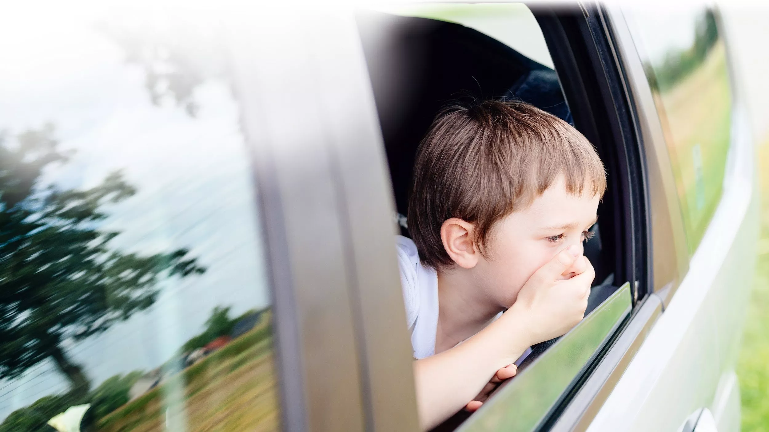 Reiseübelkeit bei Kindern: Die Kleinen schützen, aber auch sich selbst