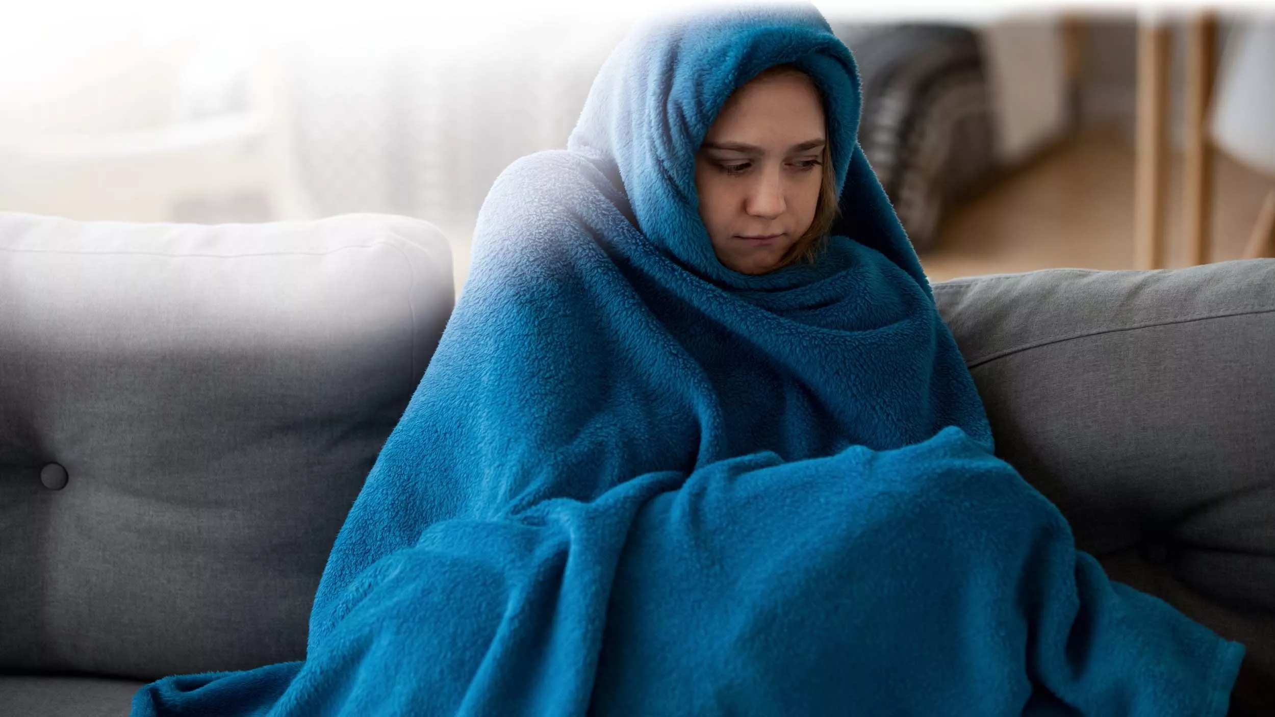 Starkes Frieren ohne Fieber: Was tun bei Schüttelfrost?