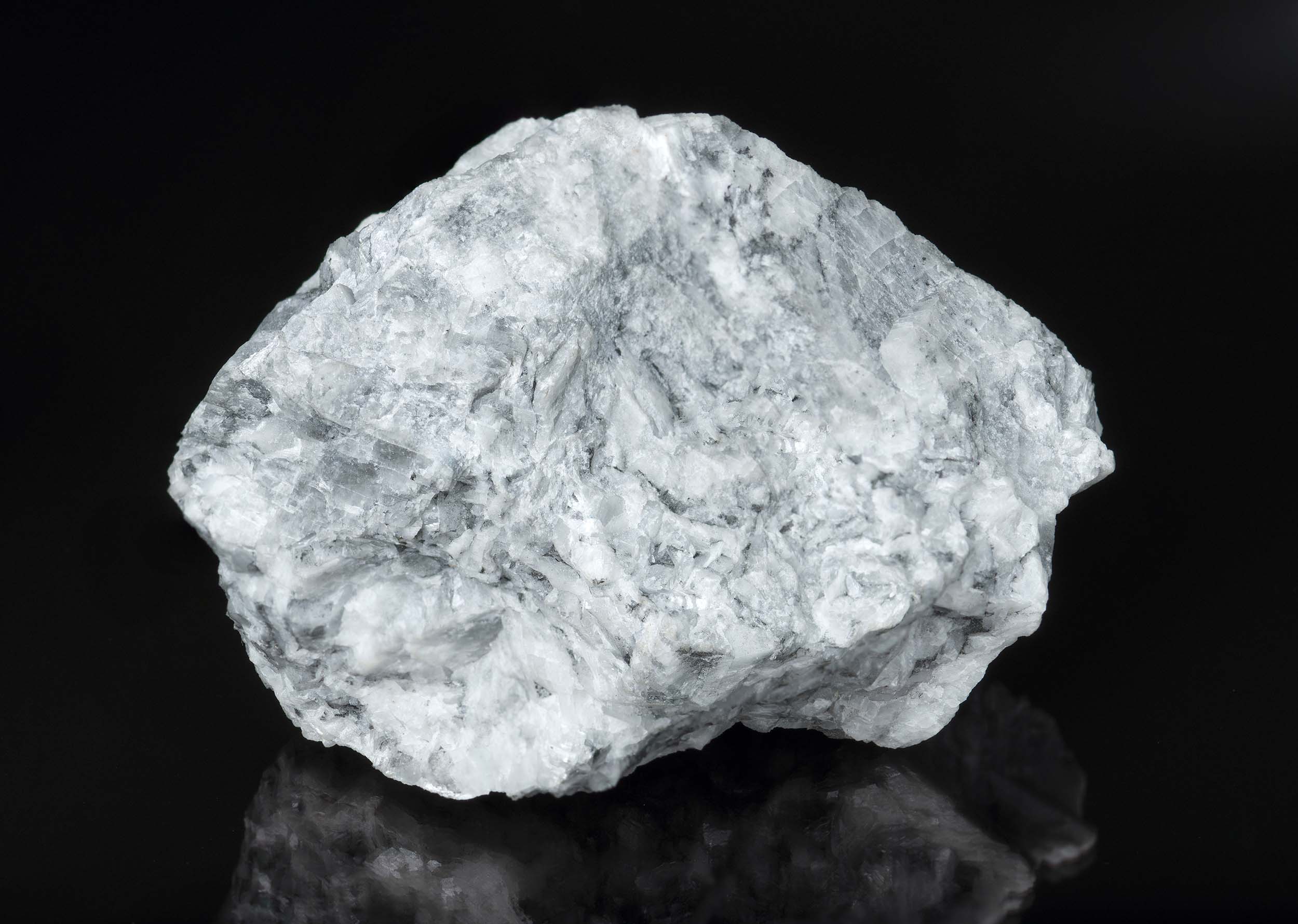 Magnesiummangel bei der Ernährung kann Folgen haben. Selten beachtet: Zu den Folgen kann auch ein Mangel an aktivem Vitamin D im Körper gehören - &copy aleks-p
