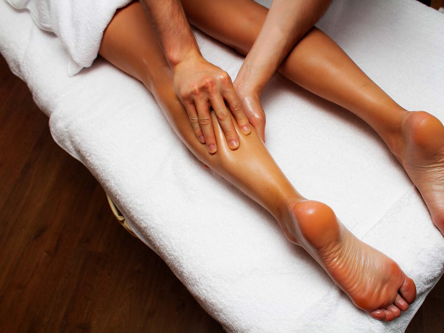 Manuelle Lymphdrainage ist eine bewährte Maßnahme zur Anregung des Lymphsystems - &copy Yuliya Timofeeva